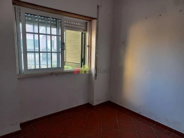Moradia T5 para Venda em São Francisco