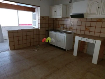 Moradia T5 para Venda em São Francisco