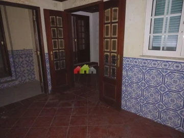 Moradia T5 para Venda em São Francisco