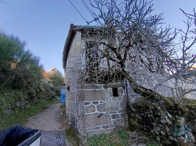 Moradia T3 para Venda em Castro Laboreiro e Lamas de Mouro Foto 5