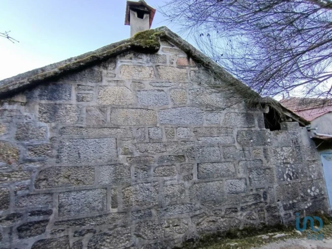 Moradia T3 para Venda em Castro Laboreiro e Lamas de Mouro Foto 4