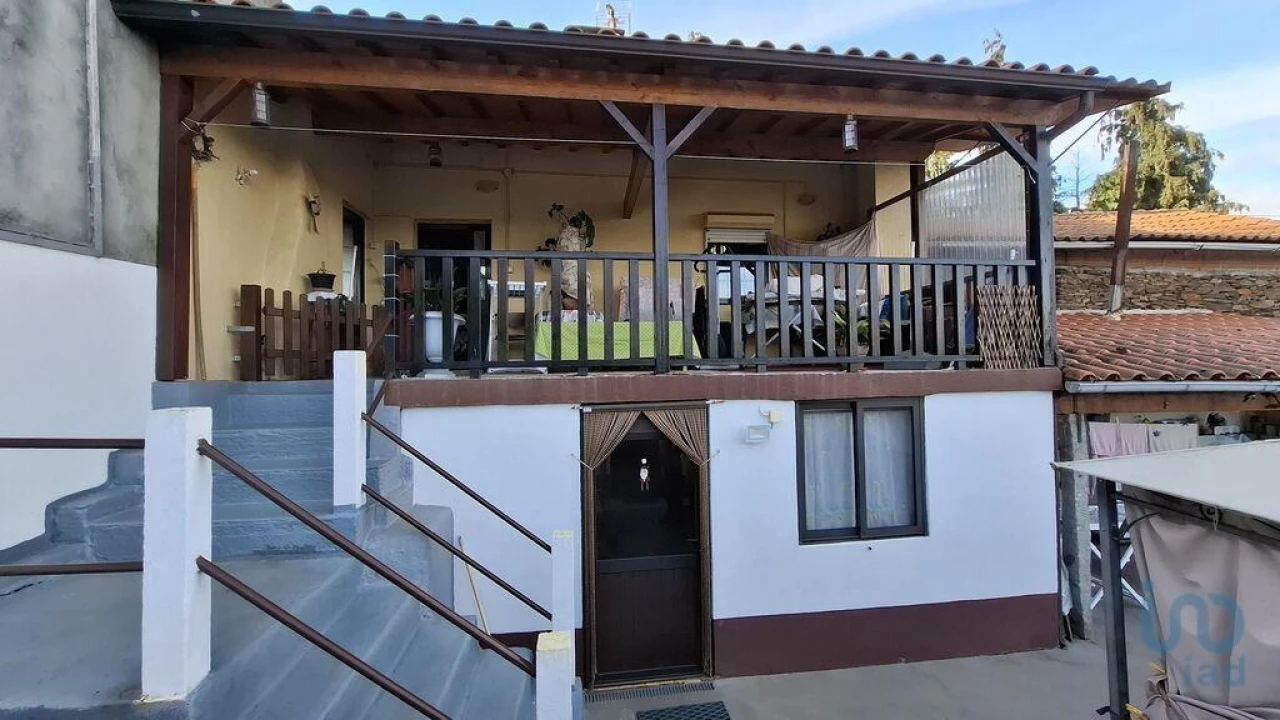 Moradia T4 para Venda em Vilarinho de São Romão Foto 5