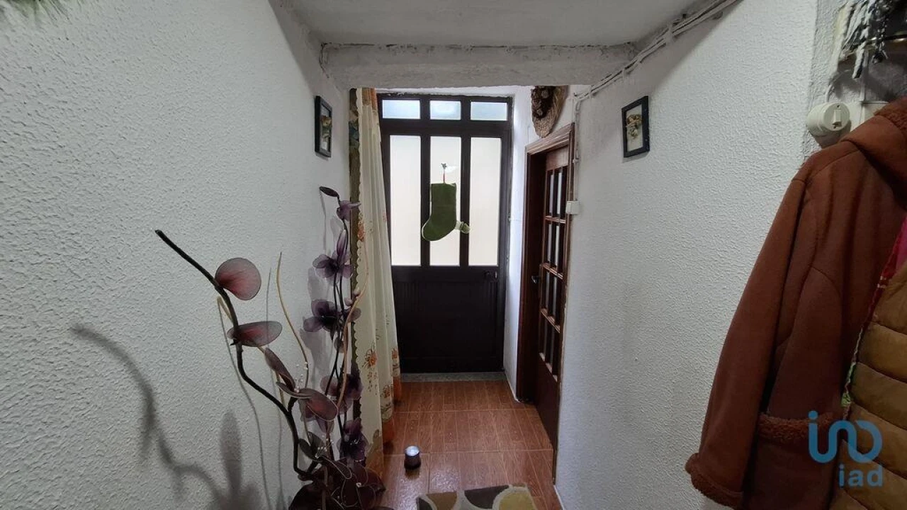 Moradia T4 para Venda em Vilarinho de São Romão Foto 8