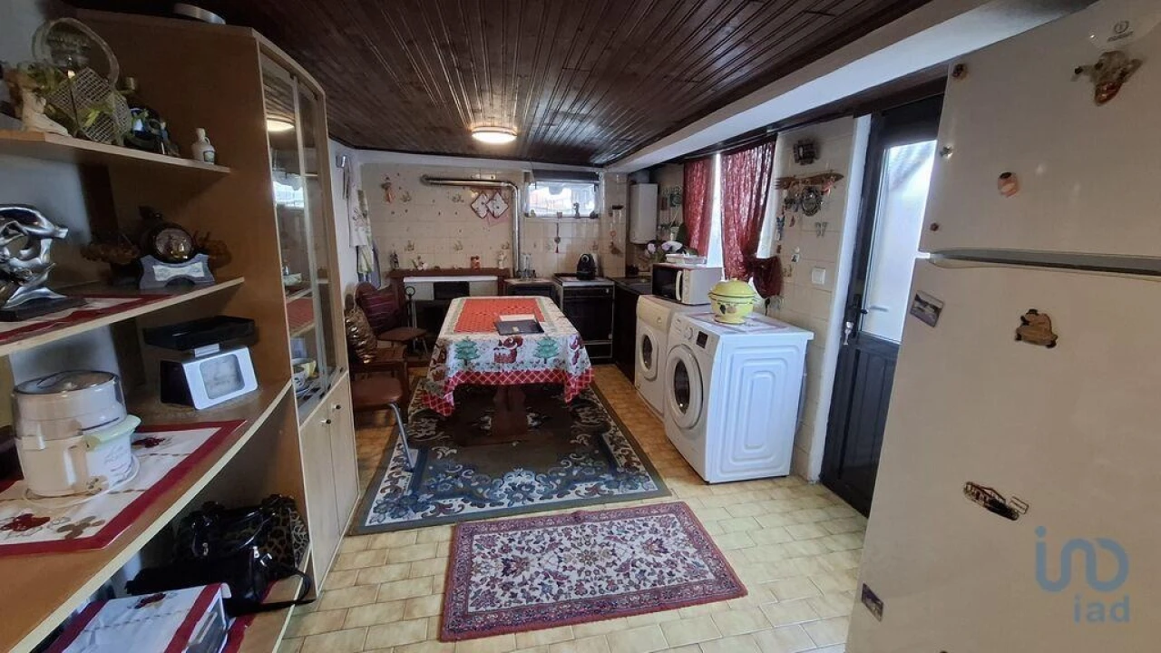 Moradia T4 para Venda em Vilarinho de São Romão Foto 12