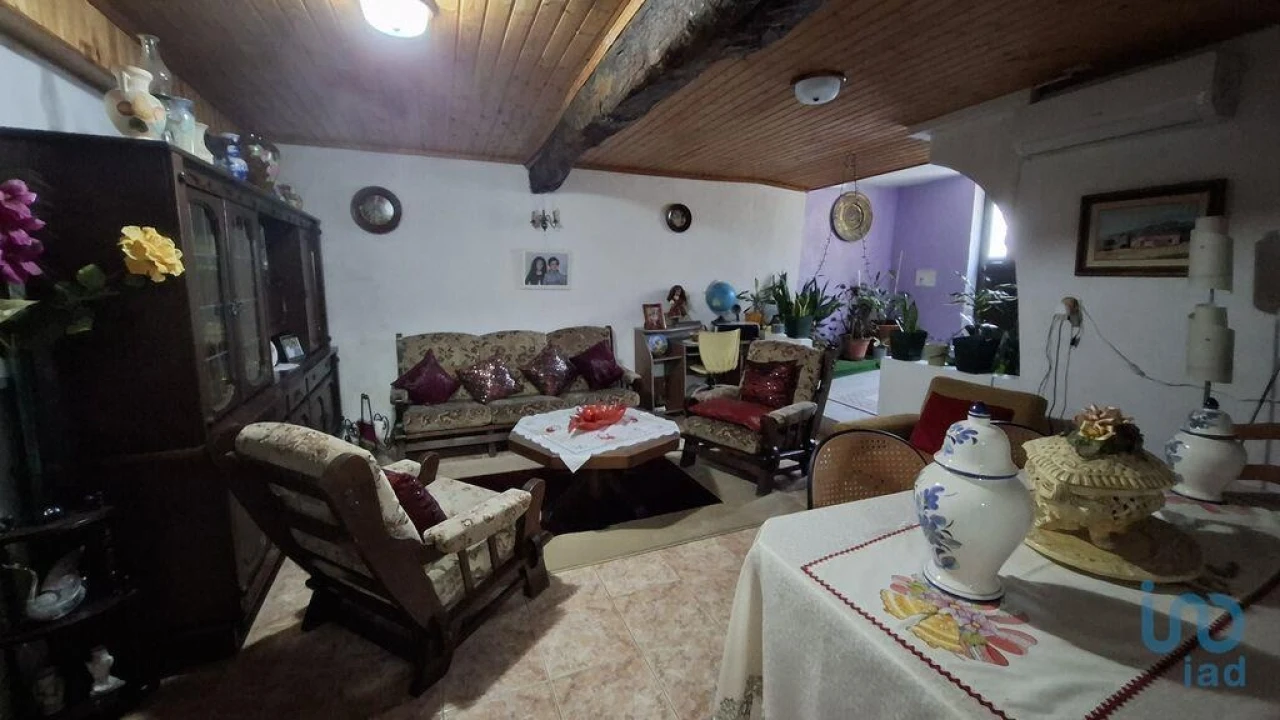 Moradia T4 para Venda em Vilarinho de São Romão Foto 9