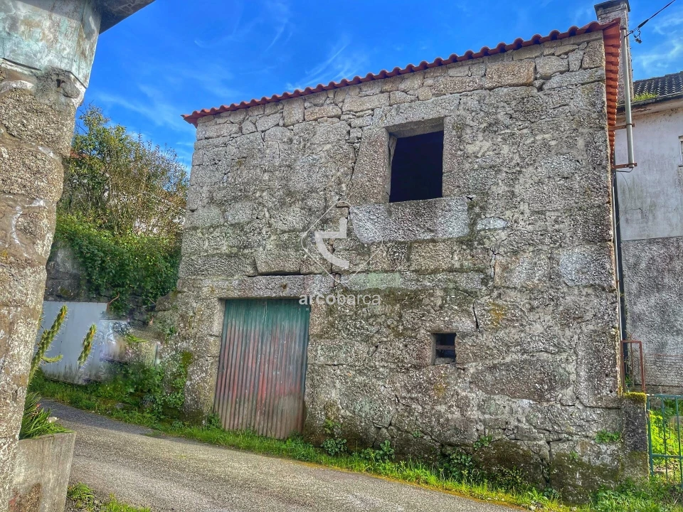 Moradia T2 para Venda em Arcos de Valdevez (São Paio) e Giela Foto 2