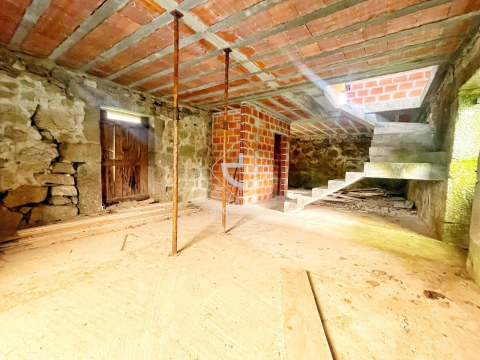 Moradia T2 para Venda em Arcos de Valdevez (São Paio) e Giela Foto 8