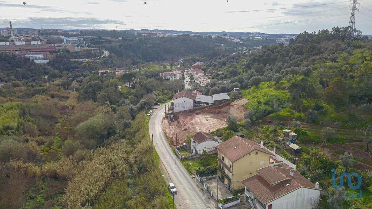 Terreno para Venda em Santo Antonio dos Olivais Foto 8