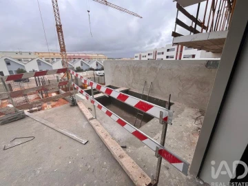 Moradia T3 para Venda em Estômbar e Parchal