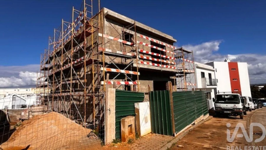 Moradia T3 para Venda em Estômbar e Parchal Foto 6