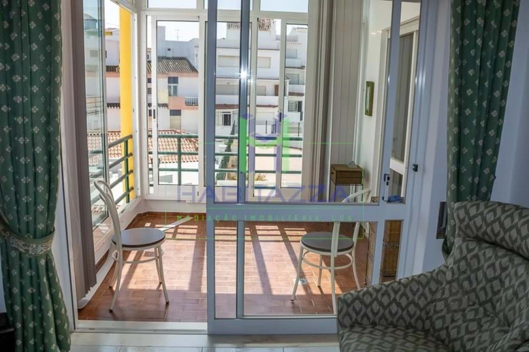 Apartamento T2 para Arrendamento em Lagos (São Sebastião e Santa Maria) Foto 3