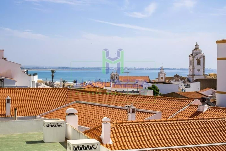 Apartamento T2 para Arrendamento em Lagos (São Sebastião e Santa Maria) Foto 2