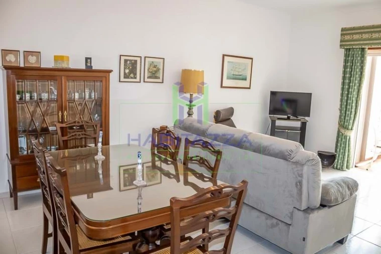 Apartamento T2 para Arrendamento em Lagos (São Sebastião e Santa Maria) Foto 6