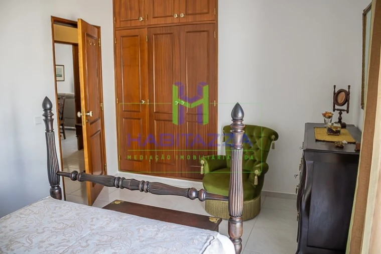 Apartamento T2 para Arrendamento em Lagos (São Sebastião e Santa Maria) Foto 26