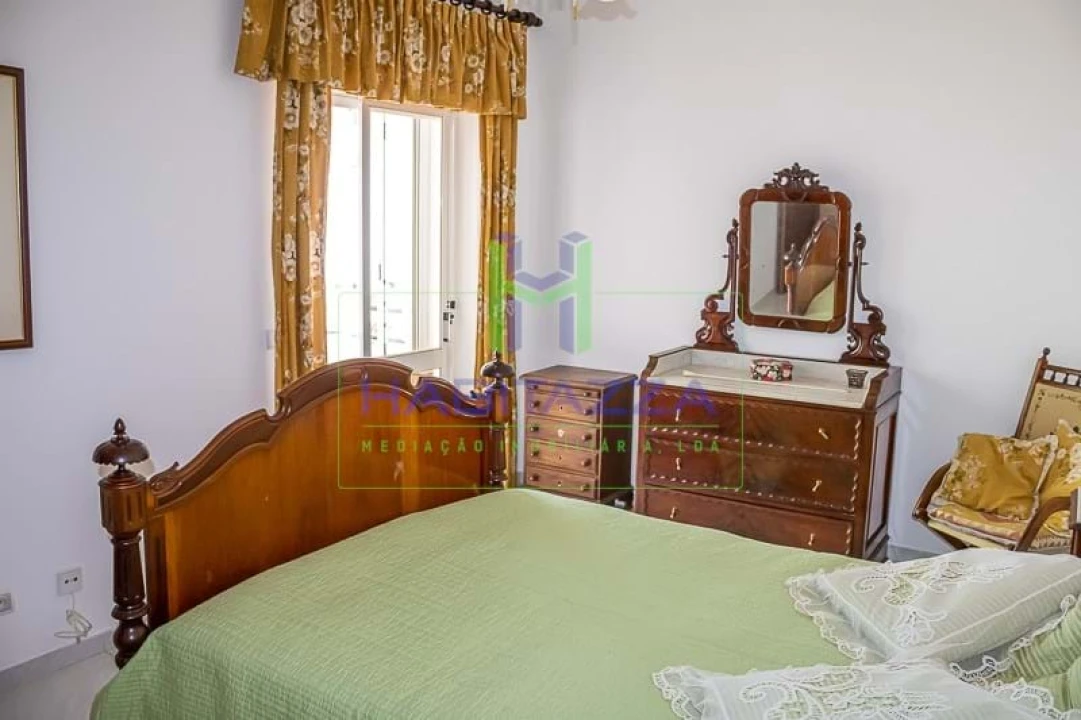 Apartamento T2 para Arrendamento em Lagos (São Sebastião e Santa Maria) Foto 21