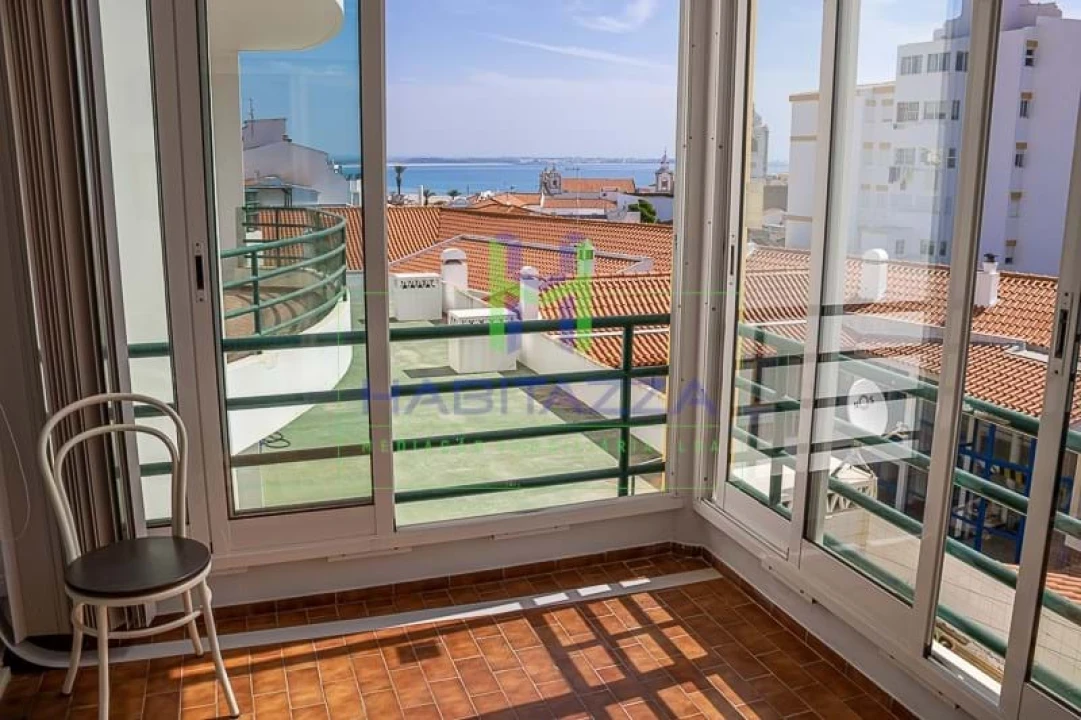Apartamento T2 para Arrendamento em Lagos (São Sebastião e Santa Maria) Foto 1