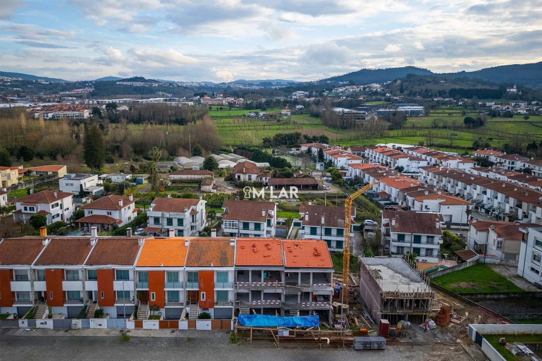 Moradia T3 para Venda em Merelim (São Pedro) e Frossos Foto 3