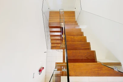 Moradia T4 para Venda em Guia