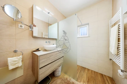 Moradia T4 para Venda em Lagos (São Sebastião e Santa Maria)