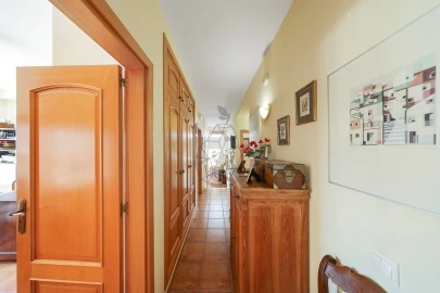 Moradia T4 para Venda em Lagos (São Sebastião e Santa Maria)