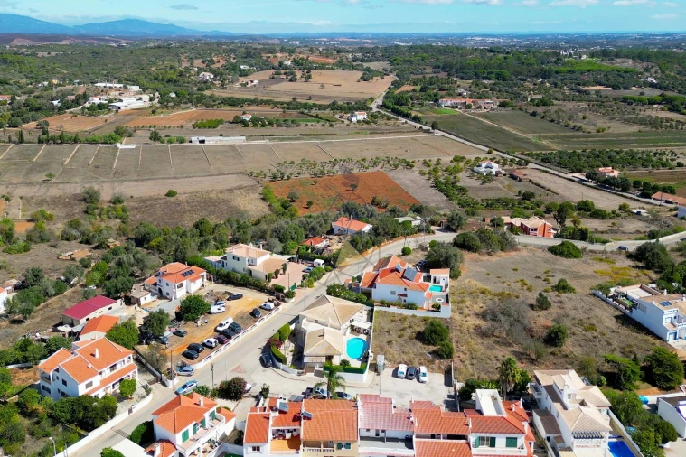 Moradia T4 para Venda em Lagos (São Sebastião e Santa Maria) Foto 71