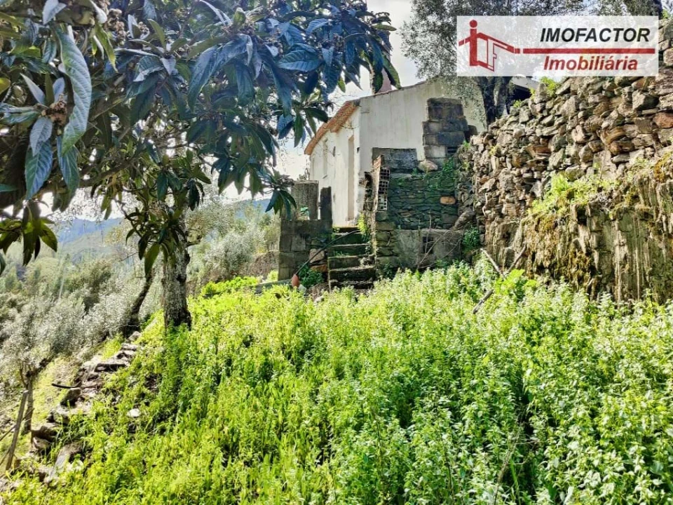 Moradia T3 para Venda em Fratel Foto 9