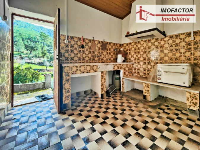 Moradia T3 para Venda em Fratel Foto 23