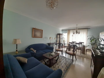 Apartamento T3 para Arrendamento em Lumiar