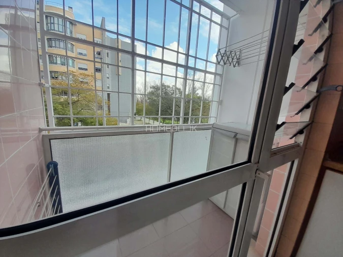 Apartamento T3 para Arrendamento em Lumiar Foto 21