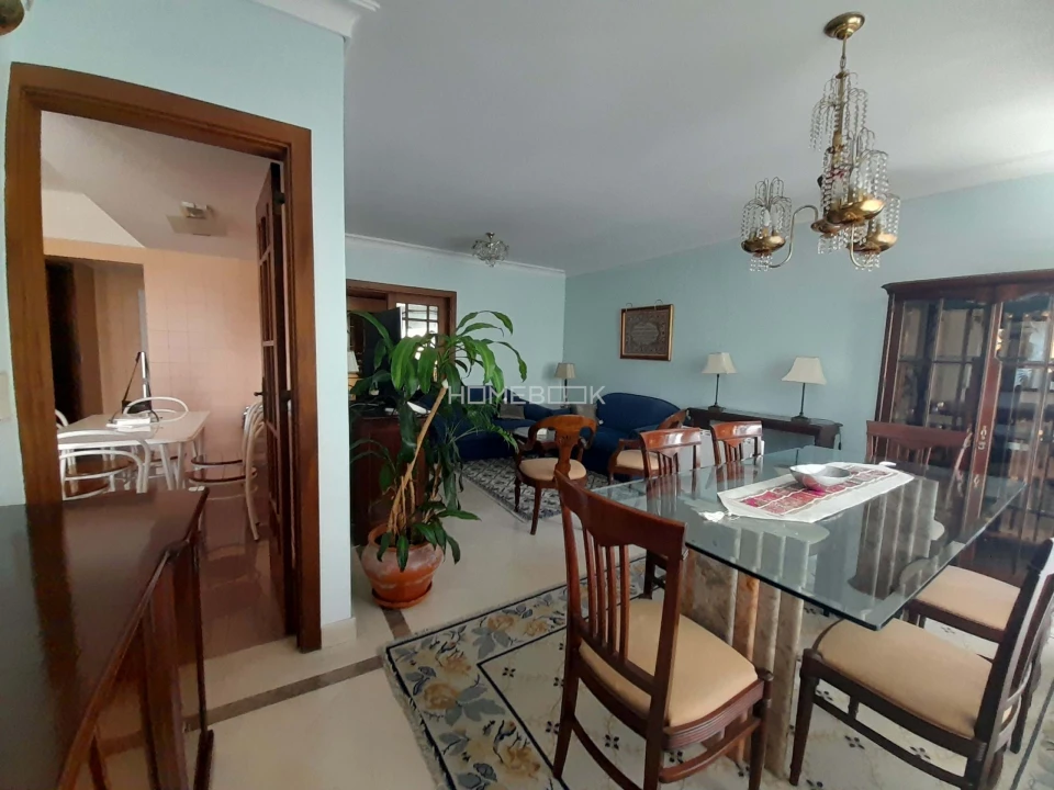 Apartamento T3 para Arrendamento em Lumiar Foto 7