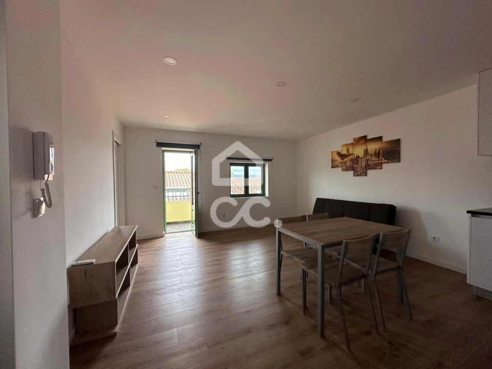 Apartamento T1 para Venda em Santa Maria Maior Foto 12