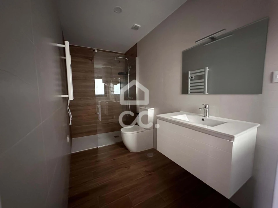 Apartamento T1 para Venda em Santa Maria Maior Foto 13