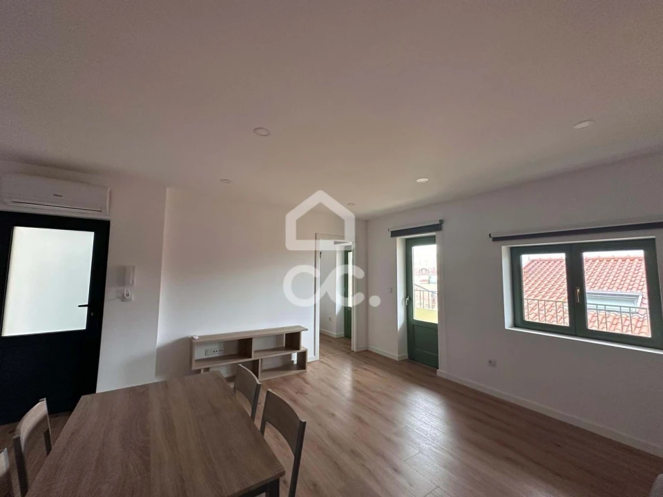 Apartamento T1 para Venda em Santa Maria Maior Foto 16