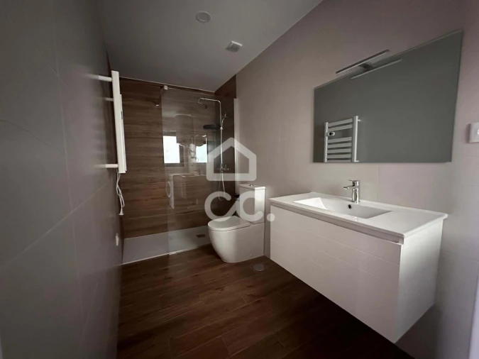 Apartamento T1 para Venda em Santa Maria Maior Foto 13