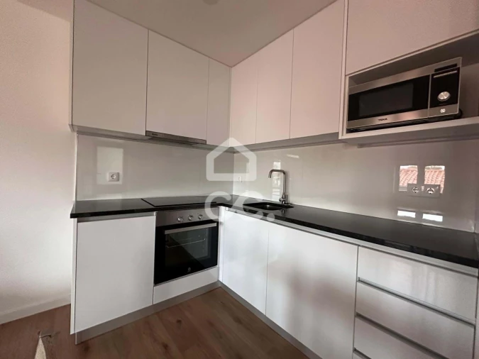 Apartamento T1 para Venda em Santa Maria Maior Foto 3