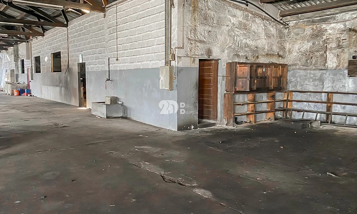 Armazém para Venda em Bairro Foto 4