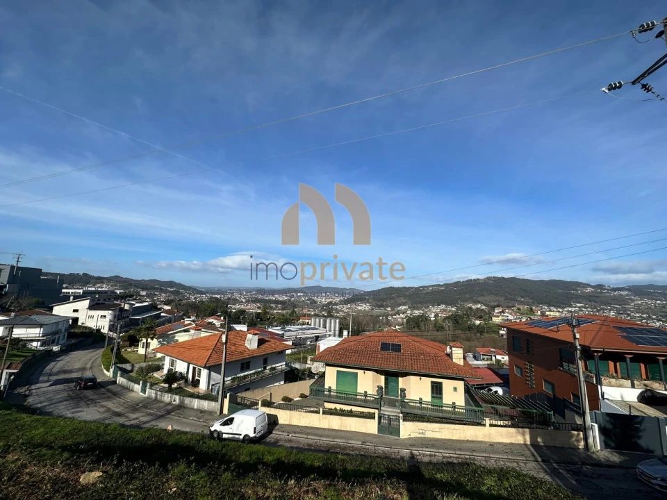 Terreno para Venda em Santo Adrião de Vizela Foto 6