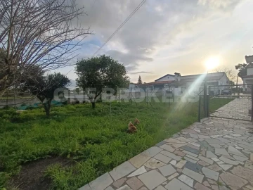 Moradia T6 para Venda em Samora Correia