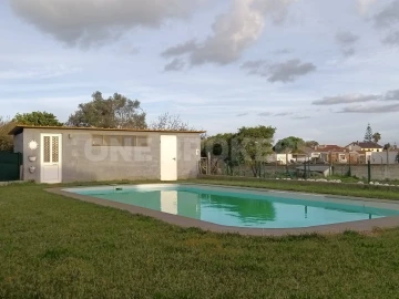 Moradia T6 para Venda em Samora Correia