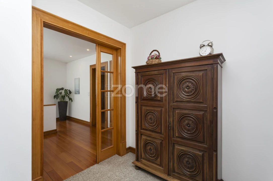 Moradia T5 para Venda em Cardielos e Serreleis Foto 31