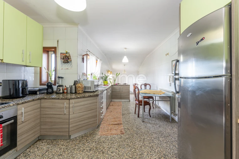 Moradia T8 para Venda em Silvalde Foto 31