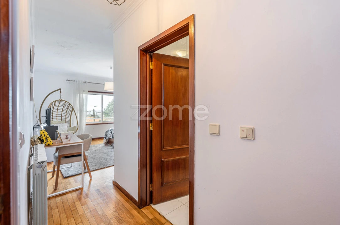 Moradia T8 para Venda em Silvalde Foto 17