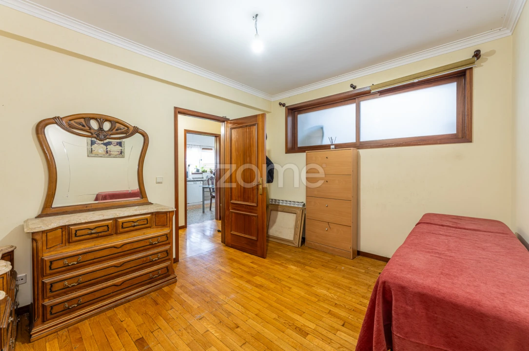 Moradia T8 para Venda em Silvalde Foto 35