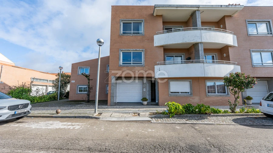 Moradia T8 para Venda em Silvalde