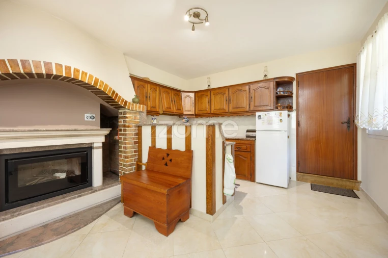 Moradia T4 para Venda em Santiago e São Simão de Litém e Albergaria dos Doze Foto 6