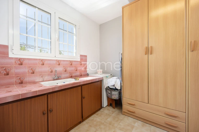 Moradia T4 para Venda em Santiago e São Simão de Litém e Albergaria dos Doze Foto 11