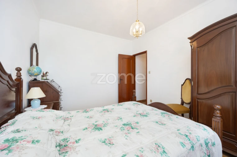 Moradia T4 para Venda em Santiago e São Simão de Litém e Albergaria dos Doze Foto 28