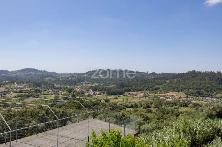 Moradia T4 para Venda em Santiago e São Simão de Litém e Albergaria dos Doze Foto 41