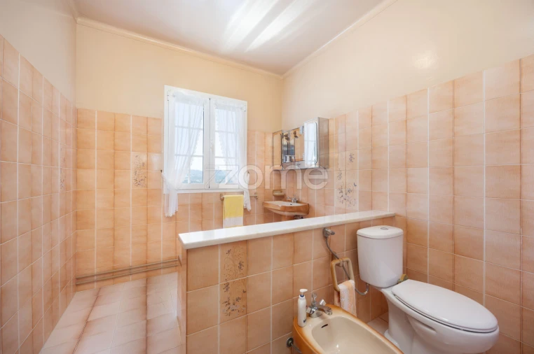 Moradia T4 para Venda em Santiago e São Simão de Litém e Albergaria dos Doze Foto 32