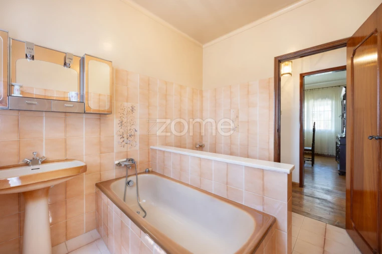 Moradia T4 para Venda em Santiago e São Simão de Litém e Albergaria dos Doze Foto 33